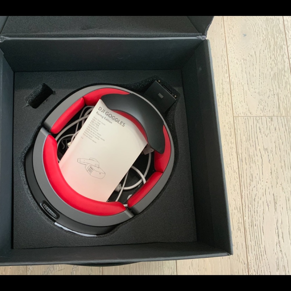 DJI Goggle Series - Racing Edition - Picture 4 of 4